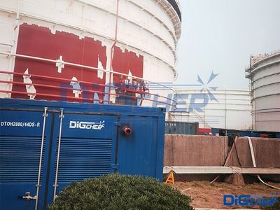 德高潔儲(chǔ)罐除銹爬壁機(jī)器人 開(kāi)啟儲(chǔ)罐除銹工藝新模式，引領(lǐng)清潔設(shè)備研發(fā)新方向